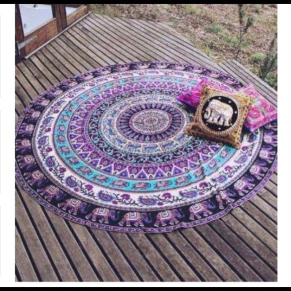 One LEFT  - NWOT Mandala Beach Blankets - Picture 2 of 4